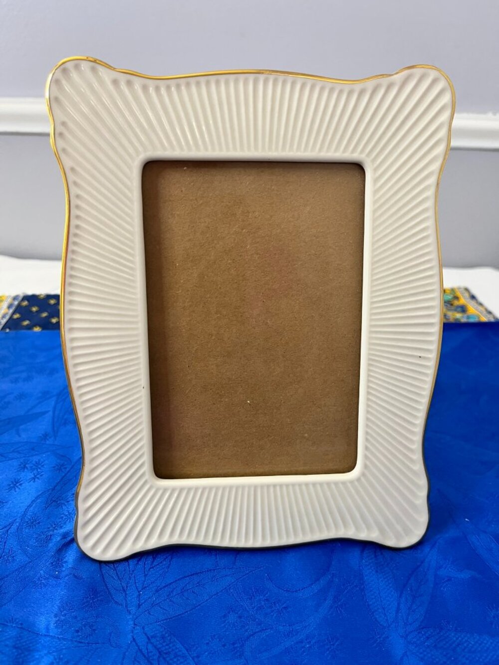4x6 Lenox Photo Frame White Ceramic Meridian Collection Gold Trim French Country